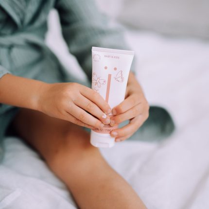 Naïf® Negovalna krema za dojenčke in otroke 75ml