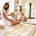 Toddlekind – Obojestranska igralna podloga Seashell Wheat